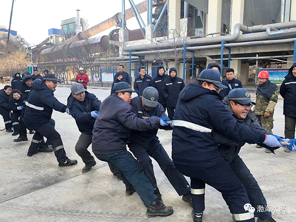 公司舉辦“愛我中華，慶祝新中國70周年”職工拔河、趣味運(yùn)動(dòng)聯(lián)誼賽——剪影